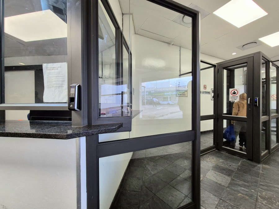 1 Bedroom Property for Sale in Wynberg Western Cape